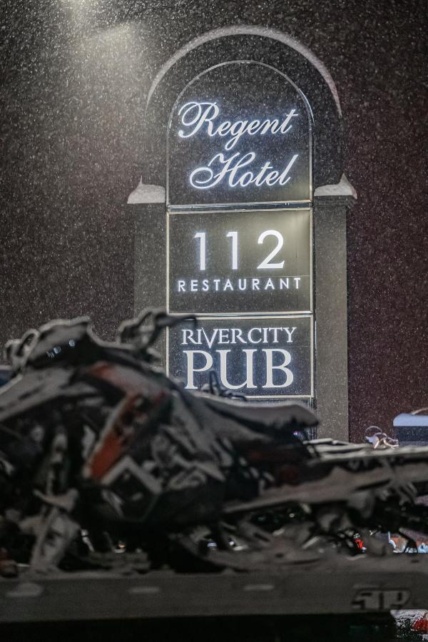 Regent Hotel Revelstoke Exterior foto